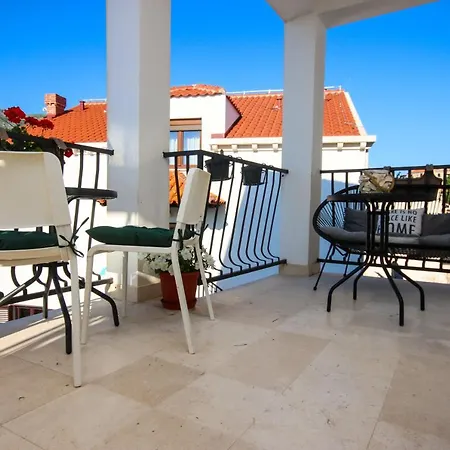 Nina Apartmán