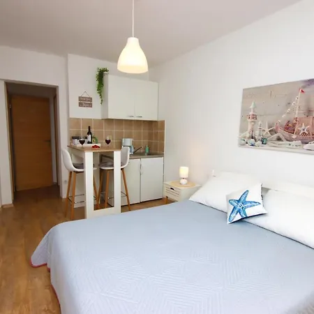 Nina Apartment